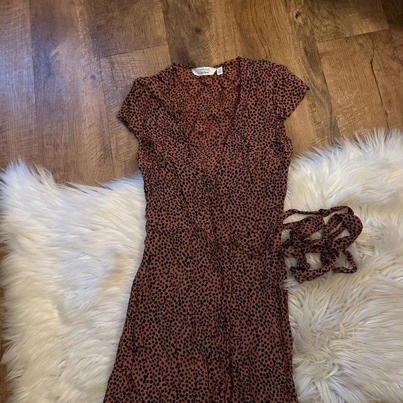 & OTHER STORIES Leo Midi Wrap Dress - Picture 5 of 6